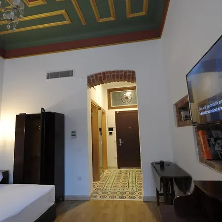 Apartamento Casa 1899 *