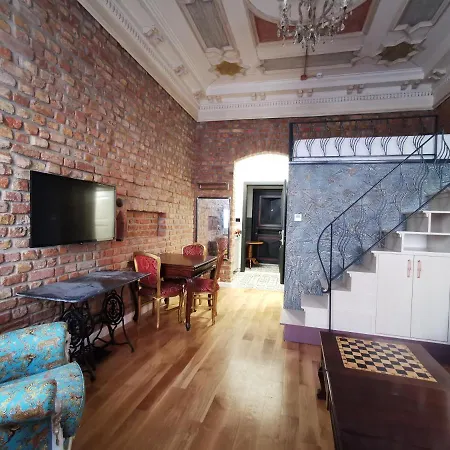 Apartamento Casa 1899 *
